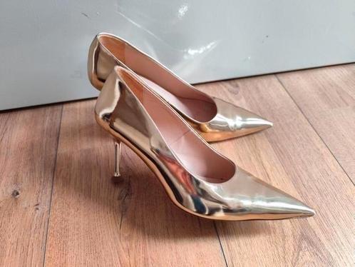 Gouden pumps Andy Nord 38, Kleding | Dames, Schoenen, Pumps, Overige kleuren, Ophalen of Verzenden