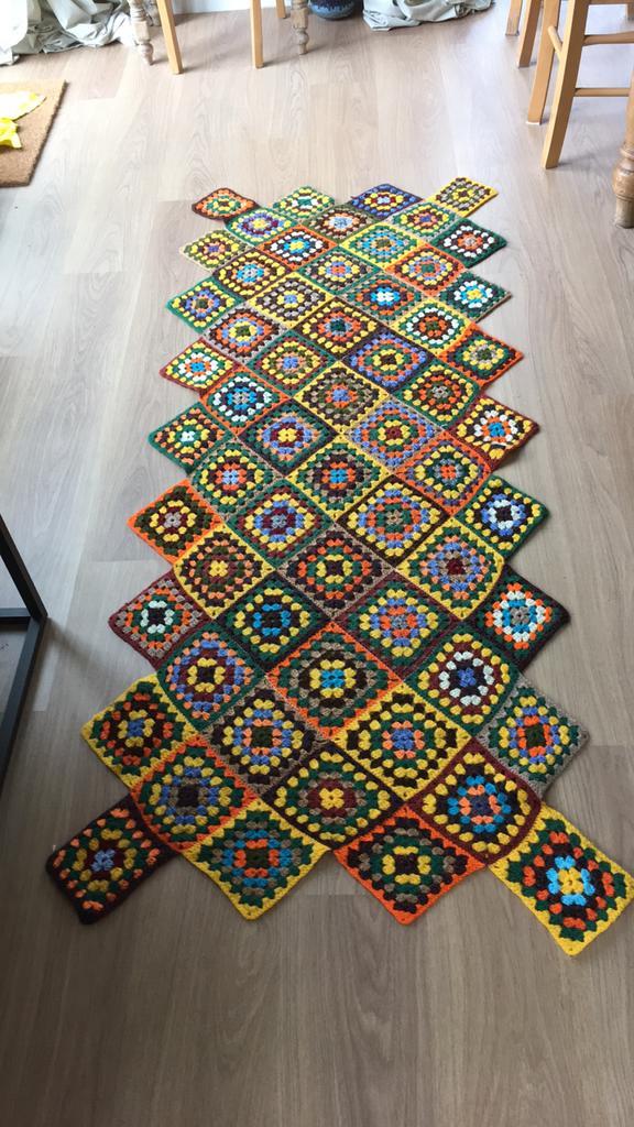 Eigengemaakte willen sprei uit de jaren zeventig, Huis en Inrichting, Woonaccessoires | Plaids en Woondekens, Gebruikt, Ophalen of Verzenden