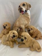 Labrador met pups , 29 cm kleintjes 11-14 cm, Verzamelen, Beelden en Beeldjes, Ophalen of Verzenden, Zo goed als nieuw