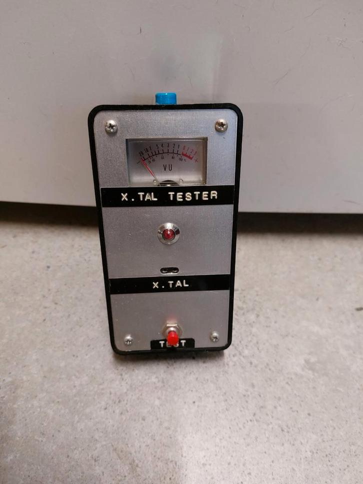 X-tal tester met vu meter geluidsniveau  meter?, Antiek en Kunst, Antiek | Tv's en Audio, Ophalen of Verzenden
