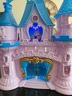 Frozen Kasteel met Meubels en Figuren, Kinderen en Baby's, Speelgoed | Poppenhuizen, Ophalen of Verzenden, Gebruikt, Poppenhuis