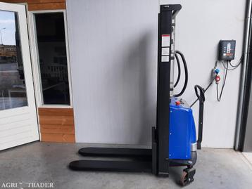 semi elektrische stapelaar 3000 mm 1000 kg beschikbaar voor biedingen