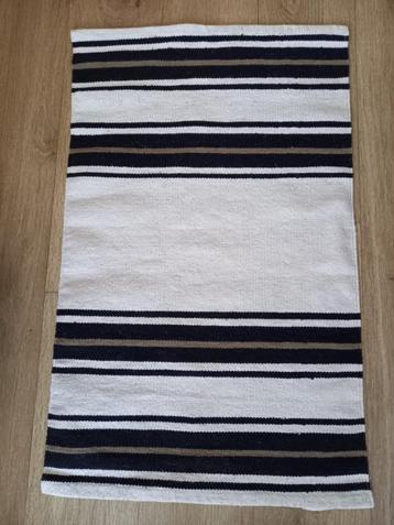 * Beige bruin zwart gestreept kleedje * beschikbaar voor biedingen