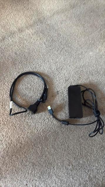 Lenovo square tip lader beschikbaar voor biedingen
