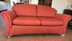 Rood met goudgeel gedessineerde 2-zitsbank en feautuil., Huis en Inrichting, Ophalen, 150 tot 200 cm, Modern klassiek, Tweepersoons