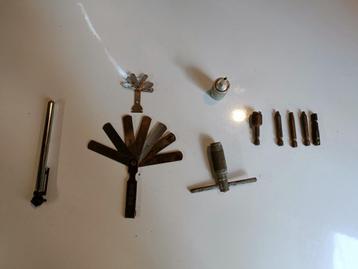 6 Verschillende gereedschap Accessoires. beschikbaar voor biedingen