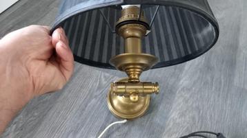 Originele messing wand hanglamp beschikbaar voor biedingen