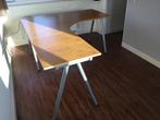 Ikea bureau, Huis en Inrichting, Bureaus, Ophalen, In hoogte verstelbaar, Gebruikt, Bureau