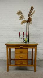 Vintage jaren 50 tafel / bureau / werkbank, Huis en Inrichting, Tafels | Bijzettafels, 60 cm of meer, Gebruikt, Rechthoekig, Hout