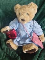 teddybeer Tails of Tales met leuk jurkje 27 cm, Verzamelen, Beren en Cherished Teddies, Ophalen of Verzenden, Zo goed als nieuw