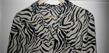 Beige-zwarte blouse, travelstof,  S, Pigalle  beschikbaar voor biedingen