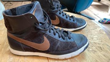 Nike beschikbaar voor biedingen