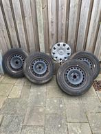 Winterbanden 195/65R15 + VW Wieldoppen Wegens verkoop auto, Auto-onderdelen, Banden en Velgen, Ophalen, Gebruikt, 15 inch, Banden en Velgen