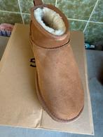 Uggs NIEUW, Kleding | Dames, Schoenen, Ophalen of Verzenden, Nieuw, Beige