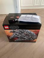 Lego Millenium Falcon 75192 met licht en standaard, Kinderen en Baby's, Speelgoed | Duplo en Lego, Ophalen, Zo goed als nieuw