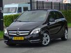 Mercedes-Benz B-klasse 200 AUT. PANORAMADAK/NAVI/CAMERA/FULL, 1325 kg, Leder en Stof, Zwart, 1595 cc