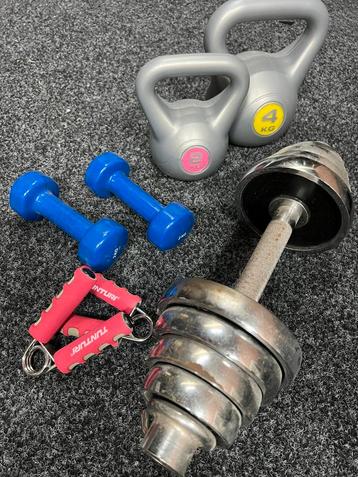 Dumbels fitness kracht beschikbaar voor biedingen