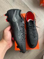 Nike Phantom GT2 Pro FG 45 (lichte schade), Schoenen, Nieuw, Ophalen of Verzenden, A
