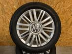 Sportieve Volkswagen UP 15” Fortaleza wielen - Origineel, Auto-onderdelen, Banden en Velgen, Ophalen, Gebruikt, 15 inch, Banden en Velgen