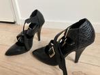 pumps met gespen zwart black label by Jones Bootmaker, Zwart, Ophalen of Verzenden, Schoenen met hoge hakken, Gedragen