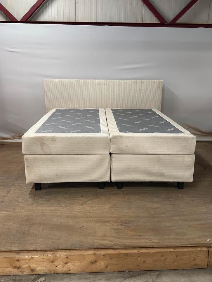 Boxspring Direct uit showroom meenemen af fabriek, Huis en Inrichting, Slaapkamer | Boxsprings, Nieuw, 180 cm, 200 cm, Tweepersoons