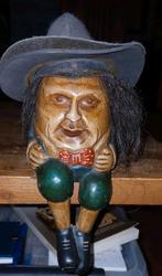 Leuke hout mannetje met Hoed., Ophalen of Verzenden