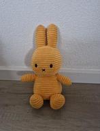Knuffel miffy nijntje dick bruna geel ribstof corduroy oker, Ophalen of Verzenden, Zo goed als nieuw, Konijn