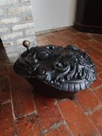 antieke, gietijzeren houtbak, Ophalen
