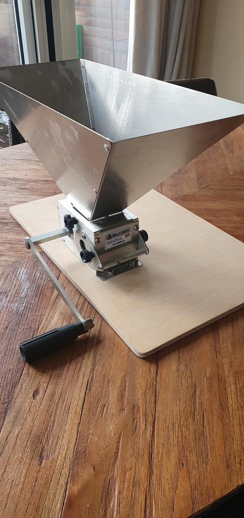 MattMill Classic Schrootmolen - Zo Goed Als Nieuw!, Hobby en Vrije tijd, Overige Hobby en Vrije tijd, Ophalen