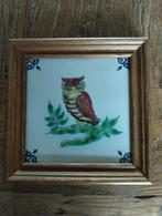 Tichelaar tegel uil 13 bij 13 Makkum incl lijst, Antiek en Kunst, Antiek | Wandborden en Tegels, Ophalen of Verzenden