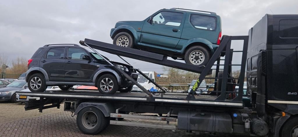 GEVRAAGD DAIHATSU TERIOS JIMNY HRV VITARA  4x4 PAJERO L200