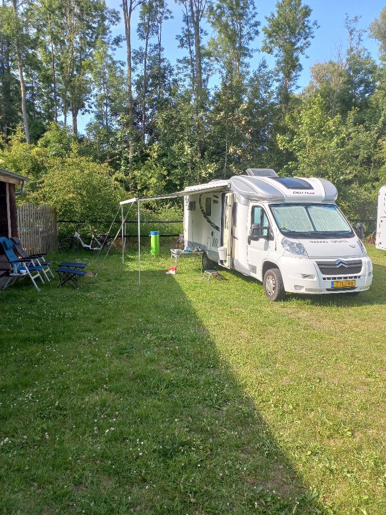 Giottiline T37 bj. 2014, Caravans en Kamperen, Overige merken, Standaard zit, Ringverwarming, 7 tot 8 meter