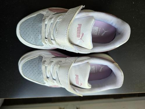 Puma sneaker kids, Kinderen en Baby's, Kinderkleding | Schoenen en Sokken, Zo goed als nieuw, Schoenen, Jongen of Meisje, Ophalen