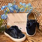 Andanines glitter sneakers navy Spaanse leren kinderschoenen, Kinderen en Baby's, Kinderkleding | Schoenen en Sokken, Schoenen