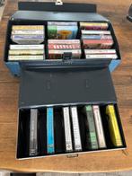 2 koffertjes met cassettebandjes, Ophalen of Verzenden, Gebruikt, Overige genres, 2 t/m 25 bandjes