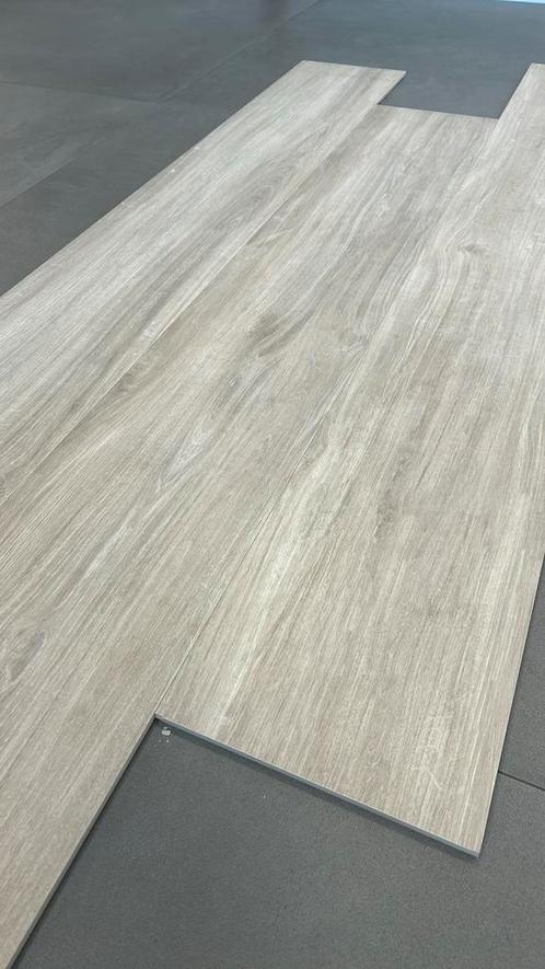 27  m2 mywood tortor Rett 26,5 x 180 a € 17,95 p m2, Doe-het-zelf en Verbouw, Tegels, Nieuw, Vloertegels, Keramiek, 60 cm of meer