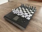 MILLENNIUM ChessGenius PRO schaakcomputer, Hobby en Vrije tijd, Gezelschapsspellen | Bordspellen, Een of twee spelers, Ophalen of Verzenden