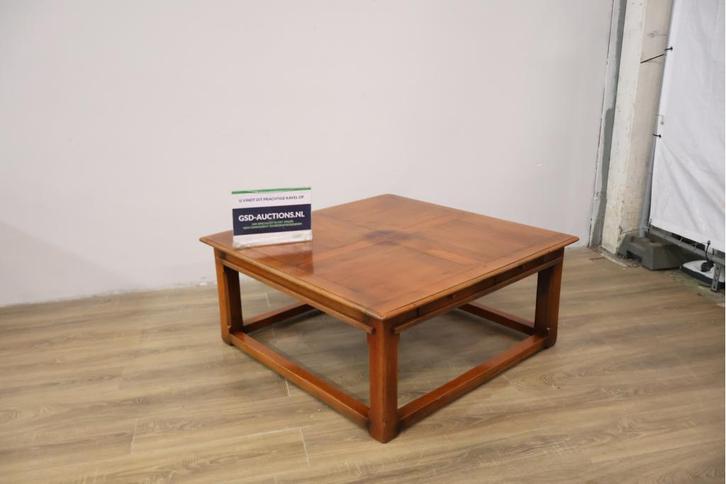 Vintage Massiefhouten Salontafel van Manor Furniture (MF)', Huis en Inrichting, Tafels | Salontafels, Ophalen of Verzenden
