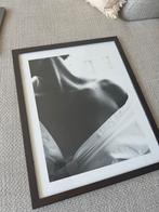 Poster shoulder 40 x 50 + lijst, Ophalen of Verzenden, Zo goed als nieuw, Minder dan 50 cm