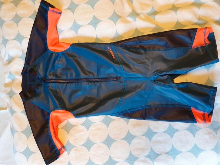 Zwemshorty Nabaiji 4-6 jaar Kloupi winddicht, Kinderen en Baby's, Kinderkleding | Kinder-zwemkleding, Zo goed als nieuw, Zwem-accessoire