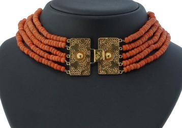 Filigrain slot 14k antiek 5-strengs bloedkoraal ketting 1850 beschikbaar voor biedingen
