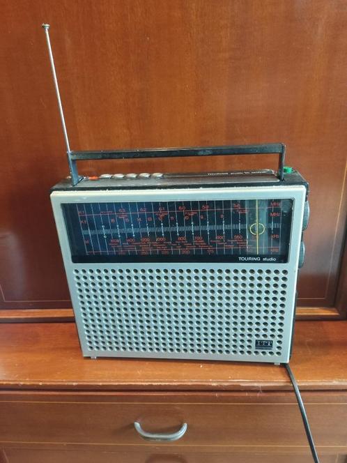 Touring studio Schaub lorenz radio  vintage, Antiek en Kunst, Antiek | Tv's en Audio, Ophalen of Verzenden
