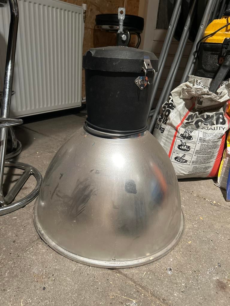 Industriële fabriekslamp / magazijnlamp, Ophalen of Verzenden, Gebruikt, Metaal, Minder dan 50 cm