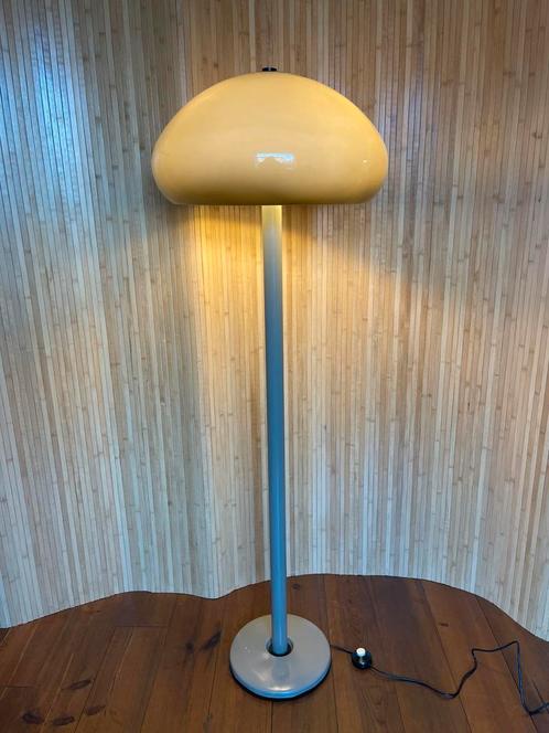 SPACE AGE MUSHROOM VLOERLAMP VAN HAGOORT, NEDERLAND 1960S, Huis en Inrichting, Lampen | Vloerlampen, Zo goed als nieuw, Minder dan 100 cm