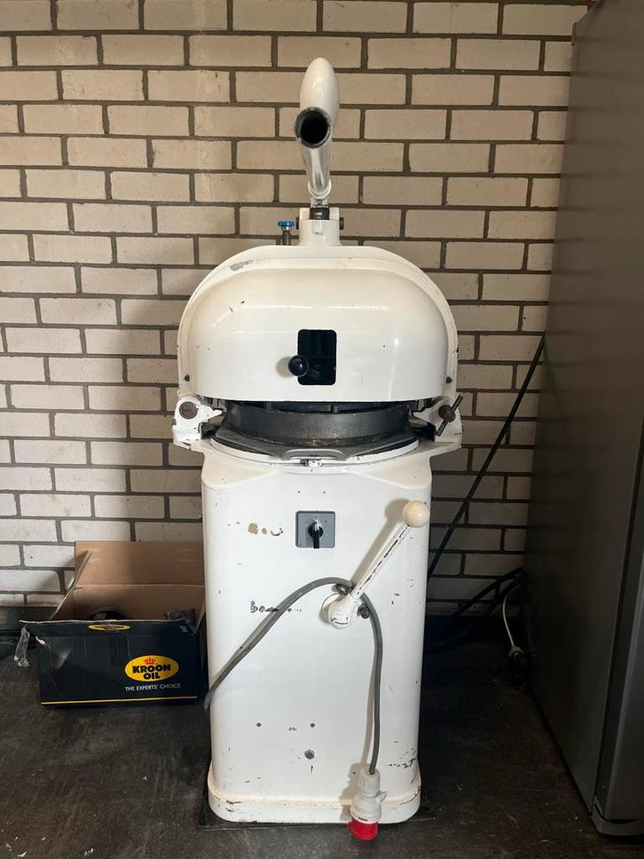 Defecte Opbolmachine / Deegverdeler / Opboller, Zakelijke goederen, Horeca | Keukenapparatuur, Bakkerij en Slagerij, Gebruikt