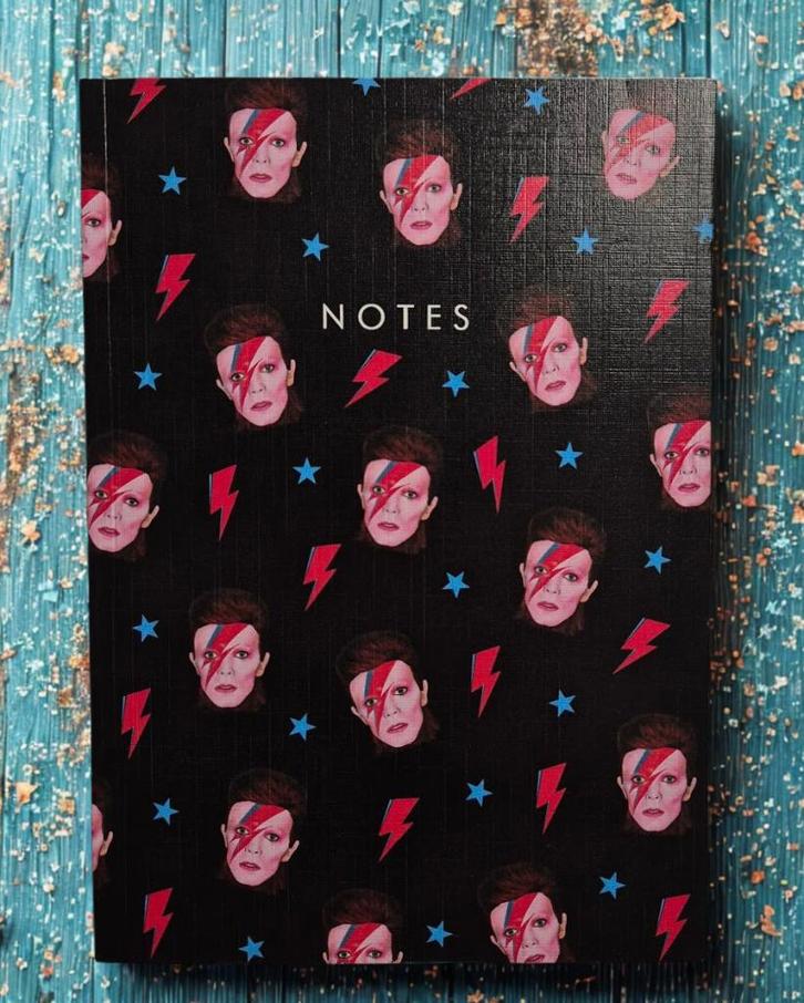 David Bowie notitieboekje – Ziggy Stardust design **nieuw**, Verzamelen, Muziek, Artiesten en Beroemdheden, Nieuw, Boek, Tijdschrift of Artikel