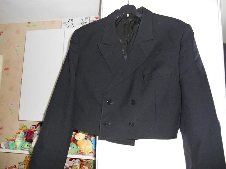 Dames Colbert, kleur zwart, kort model, maat 40-42, Kleding | Dames, Jasjes, Kostuums en Pakken, Gedragen, Jasje, Maat 38/40 (M)