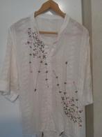 Nieuwe witte blouse met bloemen motief maat 4x XL, Kleding | Dames, Ophalen of Verzenden, Zo goed als nieuw, Wit, Accessoires