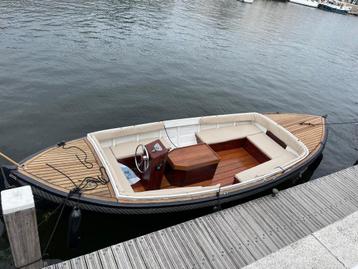 Ruime sloep Volvo Penta inboard incl trailer VaarbewijsVrij beschikbaar voor biedingen