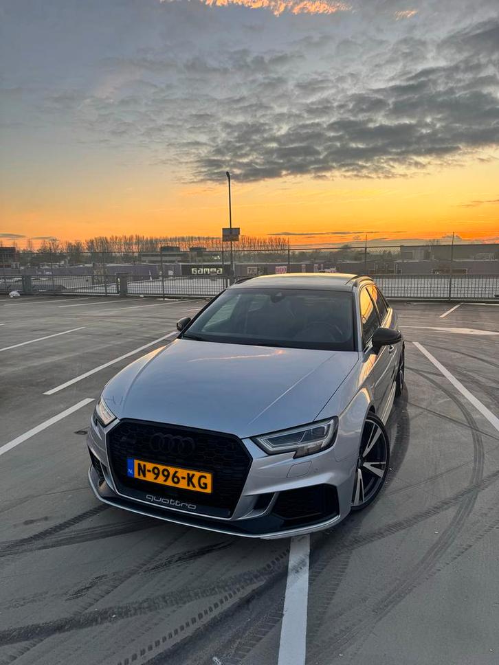 Audi A3 RS3 2.5 Tfsi 400pk Quattro S Tronic 2017 Grijs, Auto's, Audi, Particulier, A3, Benzine, G, Hatchback, Automaat, Geïmporteerd